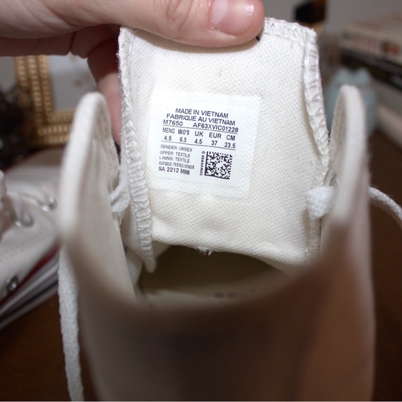 Converse White High-Top Sneakers with Red/Blue Accents - Picture 8 of 8